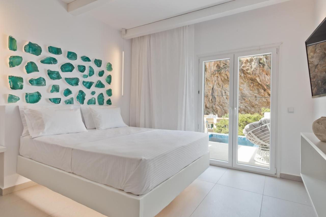 Enilion Luxury Suites Kyra Panagia Exterior photo