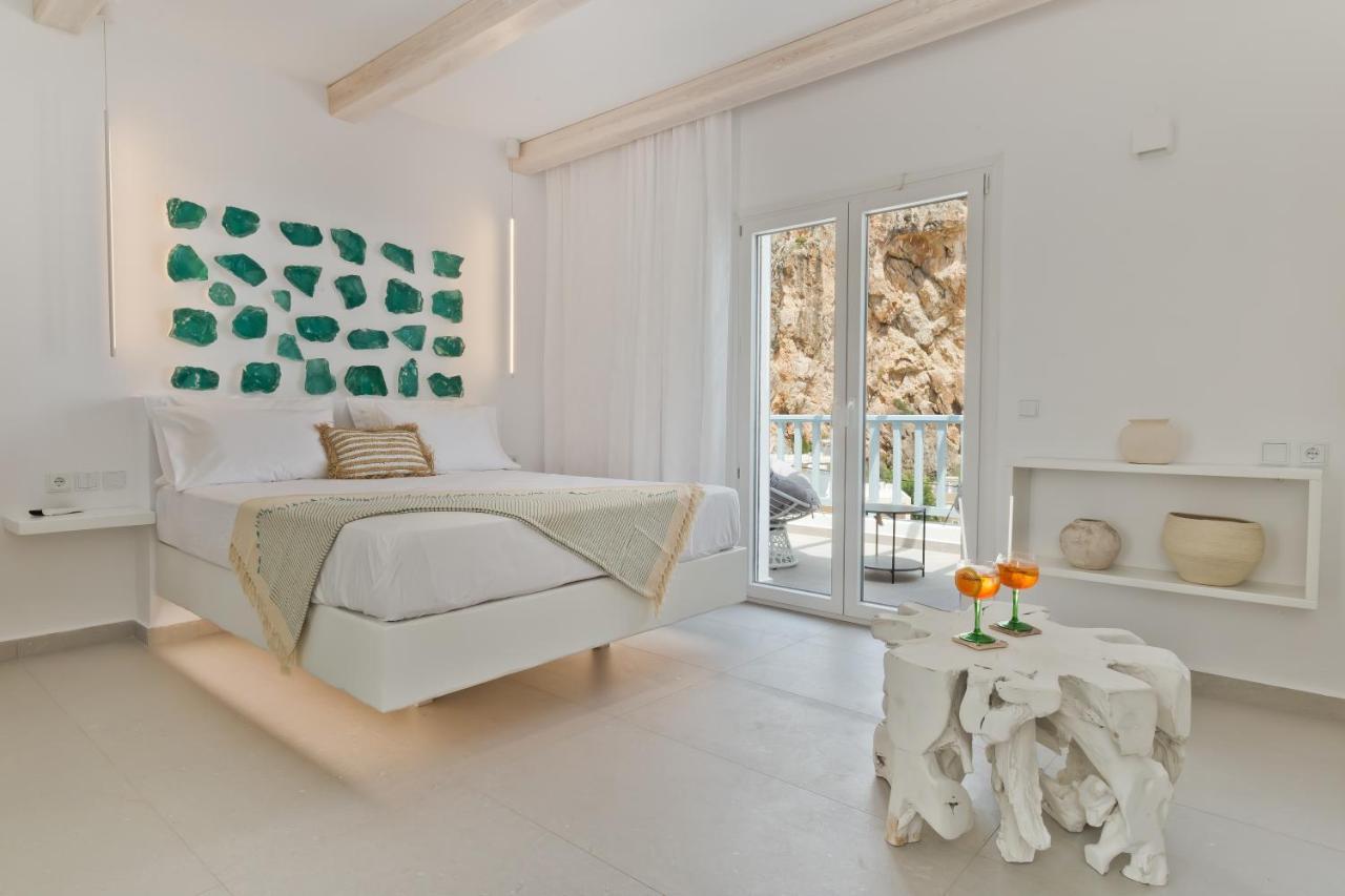 Enilion Luxury Suites Kyra Panagia Exterior photo