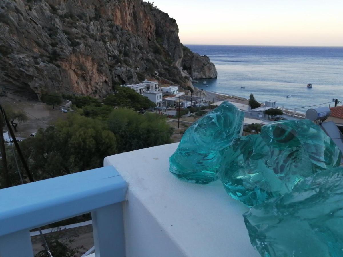 Enilion Luxury Suites Kyra Panagia Exterior photo