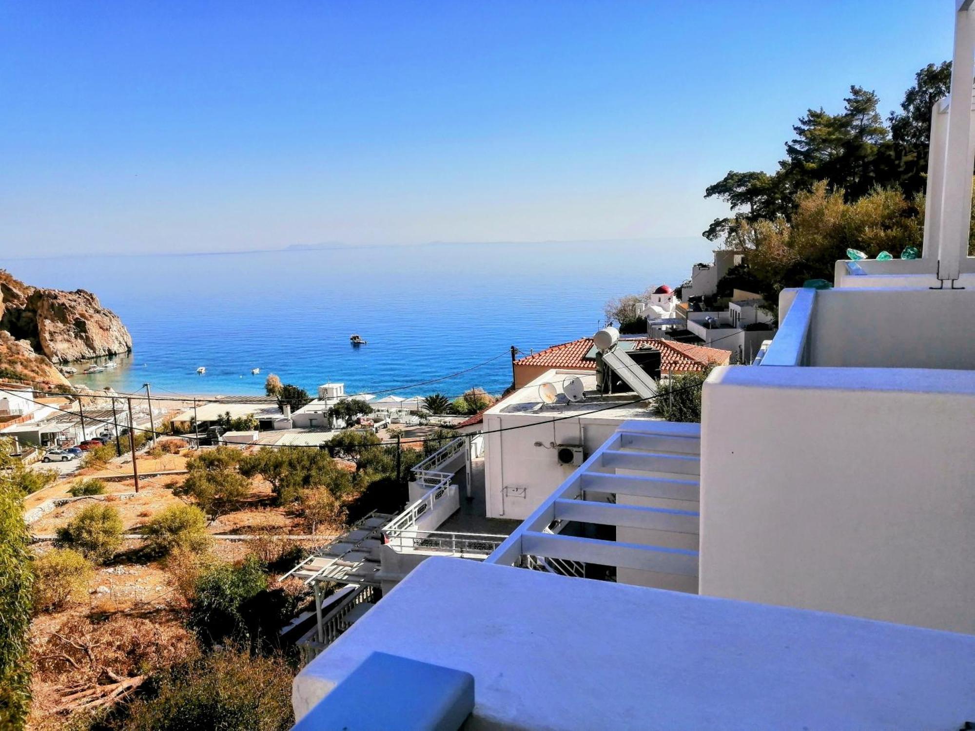 Enilion Luxury Suites Kyra Panagia Exterior photo